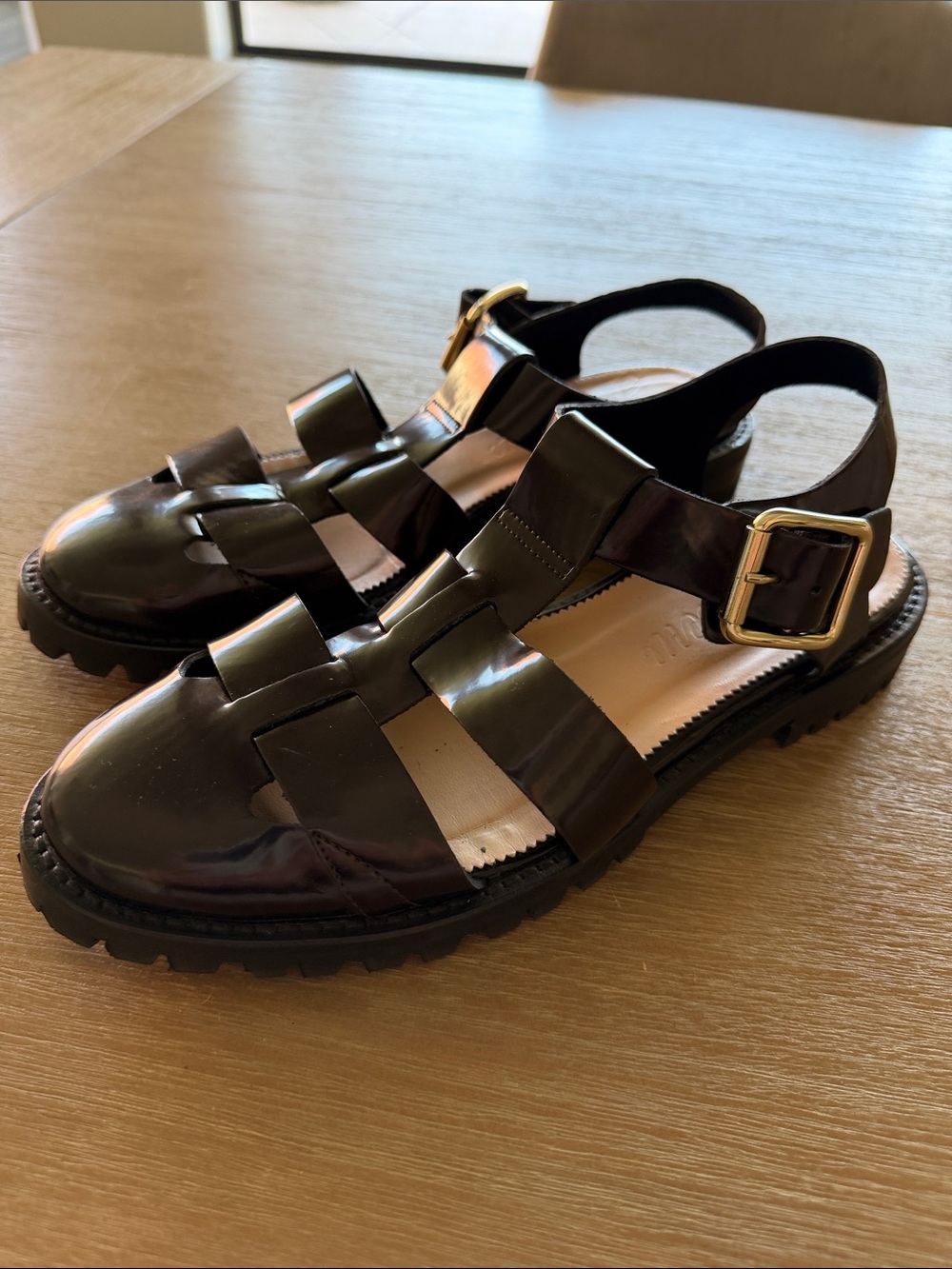 J. Crew Women's Dark Brown Patent Fisherman Sandals with Gold Buckle. Women’s 8 - Picture 4 of 11